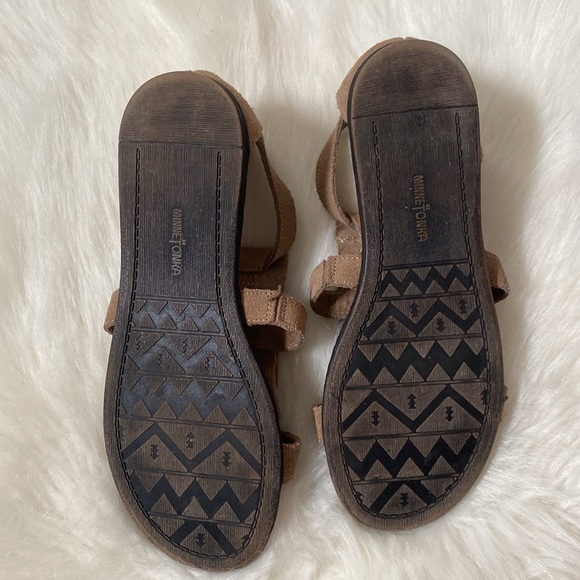 Minnetonka fringe suede sandals - Picture 4 of 7